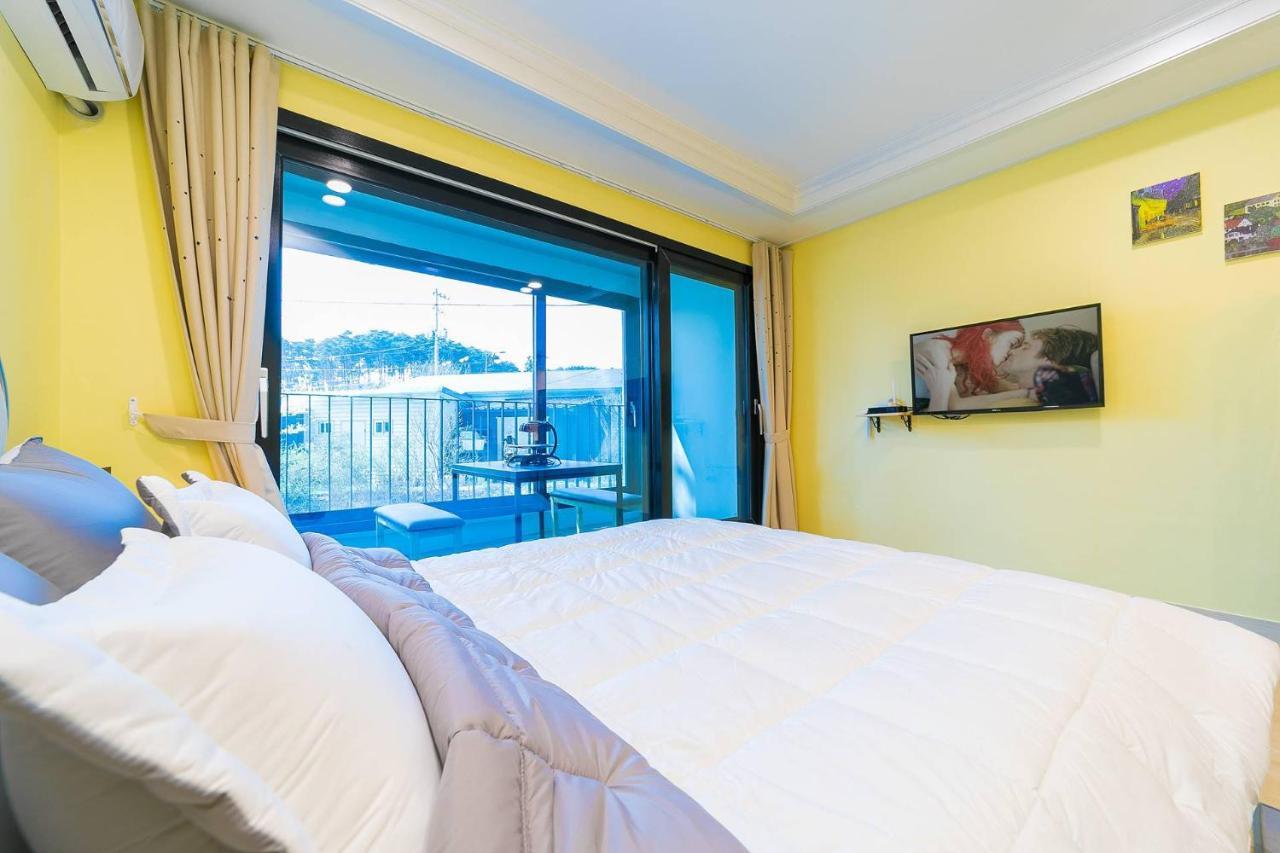 Gangneung Haesolnaeeum Pension Bagian luar foto